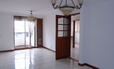 Apartamento en Arriendo en Pinares
