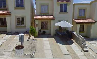 -Casa de Remate Bancario-Villa Residencial Del Prado I,Ensenada, Baja California