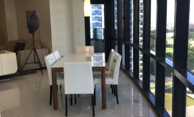 For Rent: 2BR Unit in Arya Residences T2, BGC, P150k/mo