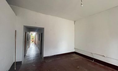 Esta casa antigua ha resistido el paso del tiempo, ahora espera una nueva mirada. Lamas, Perú.