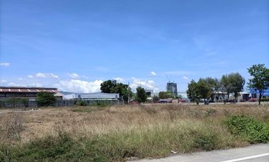 CORNER LOT IN MANDAUE NEAR PARKMALL, GOOD FOR YOUR BUSINESS