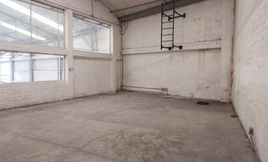 PR18403 Bodega en venta en el sector San Fernando