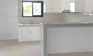 5Bedroom Accessible Single Detached House and Lot near Tanauan City Exit