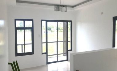 5Bedroom Accessible Single Detached House and Lot near Tanauan City Exit