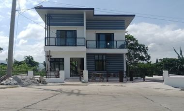 5Bedroom Accessible Single Detached House and Lot near Tanauan City Exit