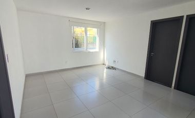 Hermosa Casa En Renta  a 2 min de Av Las Torres a Espaldas de Town Square