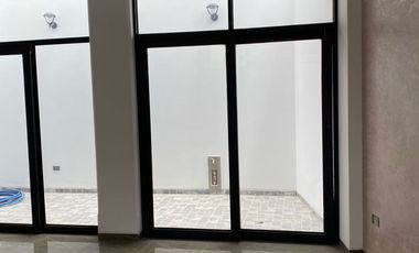 VENDO CASA DE ESTRENO DE DOS PISOS MAS AZOTEA EN BOULEVARD PARK PLAZA