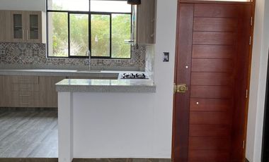 VENDO CASA DE ESTRENO DE DOS PISOS MAS AZOTEA EN BOULEVARD PARK PLAZA