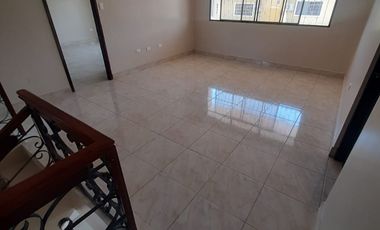 URDENOR, ALQUILO LINDA VILLA 4 DORMITORIOS SIN MUEBLES