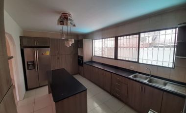 URDENOR, ALQUILO LINDA VILLA 4 DORMITORIOS SIN MUEBLES