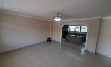URDENOR, ALQUILO LINDA VILLA 4 DORMITORIOS SIN MUEBLES