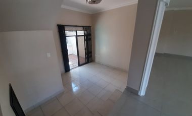 URDENOR, ALQUILO LINDA VILLA 4 DORMITORIOS SIN MUEBLES