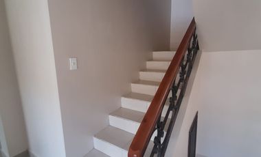 URDENOR, ALQUILO LINDA VILLA 4 DORMITORIOS SIN MUEBLES