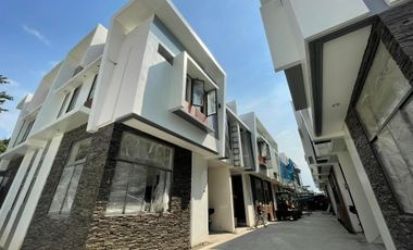 Stylish townhouse FOR SALE in Project 8 Quezon City -Keziah