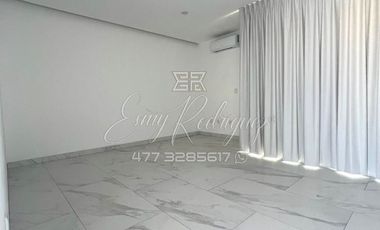 DEPARTAMENTO EN RENTA, ALDABA RESIDENCIAL, NUEVO, 2 REC CON BAÑO Y VESTIDOR, 2 AUTOS.