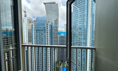 FOR RENT: 1 Bedroom w/ Balcony in The Ellis, Makati