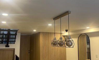 CASA TRES NIVELES 1 PARQUEADERO UNIDAD CERRADA POR C.C TESORO