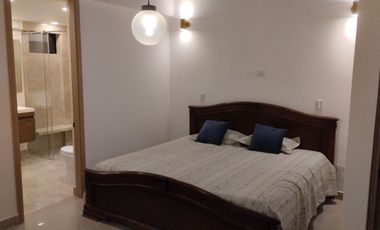 CASA TRES NIVELES 1 PARQUEADERO UNIDAD CERRADA POR C.C TESORO