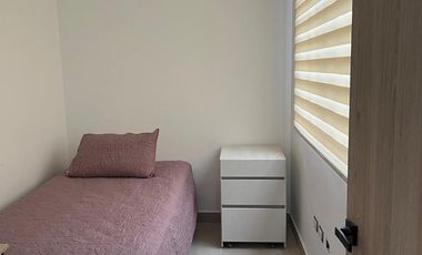 CASA TRES NIVELES 1 PARQUEADERO UNIDAD CERRADA POR C.C TESORO