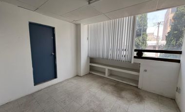 SE RENTA EDIFICIO EN HUEXOTITLA