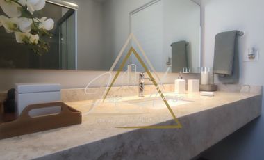 Casa en Queretaro con estacionamiento semitechado ppasillo lateral Entrega Inmediata Zire Zona Zakia condominio con alberca