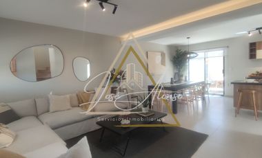 Casa en Queretaro con estacionamiento semitechado ppasillo lateral Entrega Inmediata Zire Zona Zakia condominio con alberca