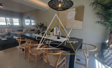 Casa en Queretaro con estacionamiento semitechado ppasillo lateral Entrega Inmediata Zire Zona Zakia condominio con alberca