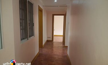 FOR SALE 3 STOREY HOUSE WITH 5 BEDROOM PLUS 2 PARKING IN CABANCALAN MANDAUE CEBU
