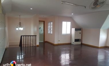 FOR SALE 3 STOREY HOUSE WITH 5 BEDROOM PLUS 2 PARKING IN CABANCALAN MANDAUE CEBU