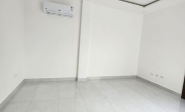 Samborondon, Venta de Hermosa Casa de Estreno 4 Dorm.