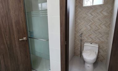 Samborondon, Venta de Hermosa Casa de Estreno 4 Dorm.