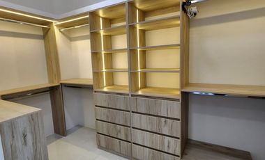 Samborondon, Venta de Hermosa Casa de Estreno 4 Dorm.