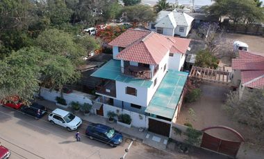 AYANGUE - VENTA DE CASA AMOBLADA