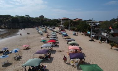 AYANGUE - VENTA DE CASA AMOBLADA