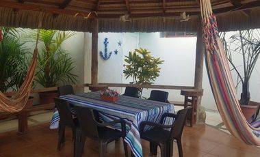 AYANGUE - VENTA DE CASA AMOBLADA