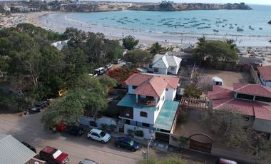 AYANGUE - VENTA DE CASA AMOBLADA