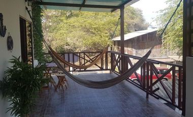 AYANGUE - VENTA DE CASA AMOBLADA