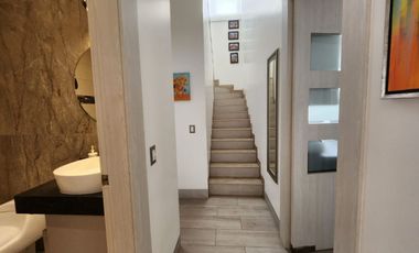 Samborondon, Alquilo Hermosa Casa Amoblada con Vista al Lago