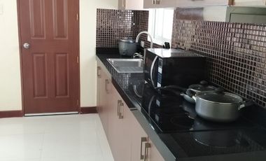 House & Lot for RENT with golf course view in Silang nearby Tagaytay