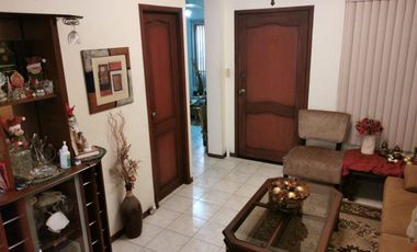 En venta casa de 4 dormitorios en Urb. La Joya.