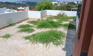 VENDO CASA NUEVA BOSQUE ESMERALADA UNICA