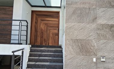 VENDO CASA NUEVA BOSQUE ESMERALADA UNICA