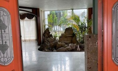 CASA  VENTA BUGAMBILIAS  OPORTUNIDAD ZAPOPAN JAL.