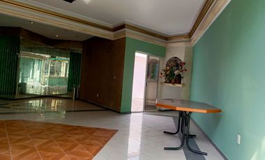 CASA  VENTA BUGAMBILIAS  OPORTUNIDAD ZAPOPAN JAL.