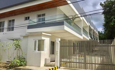 2 Storey Townhouse  for sale in Commonwealth Quezon City  3 minutes to Sandigan Bayan, Ever Gotesco, Shopwise Commonwealth