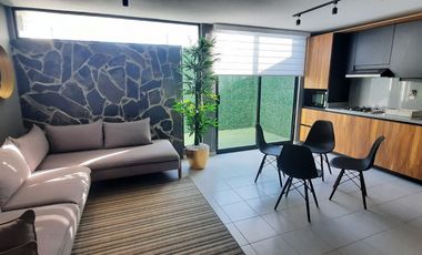 Hermosa Casa con Bonitos Acabados, Super bien Distribuida. (Zona Pueblito Colonial)