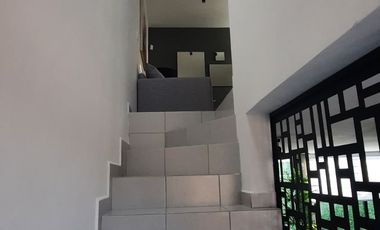 Hermosa Casa con Bonitos Acabados, Super bien Distribuida. (Zona Pueblito Colonial)