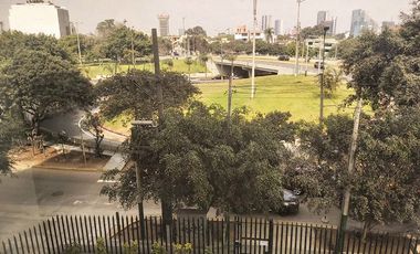 VENTA O ALQUILER DE OFICINA COMERCIAL EN AV. PRINCIPAL, SANTA CATALINA