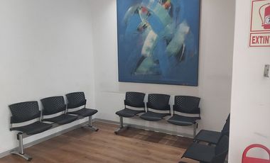 VENTA O ALQUILER DE OFICINA COMERCIAL EN AV. PRINCIPAL, SANTA CATALINA