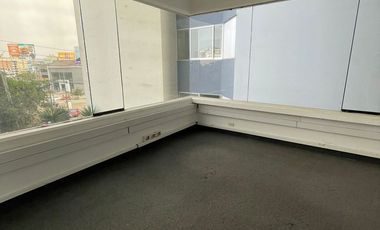 VENTA O ALQUILER DE OFICINA COMERCIAL EN AV. PRINCIPAL, SANTA CATALINA